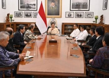 Presiden Prabowo Bahas Ekonomi dan Investasi Nasional dengan Delapan Pengusaha Besar
