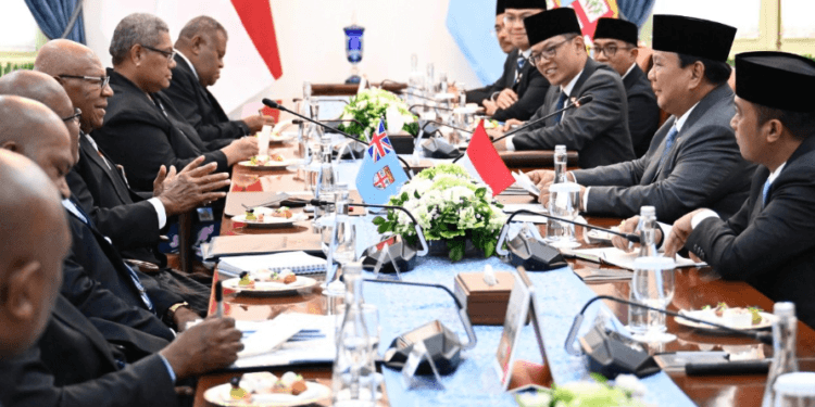 Pertemuan Bilateral Presiden Prabowo beserta delegasi dengan PM Republik Fiji, Kamis (24/04/2025).(Presidenri)