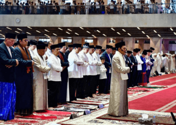 Presiden Prabowo Salat Idulfitri di Masjid Istiqlal: Momen Kebersamaan Penuh Makna di Pagi Hari Raya