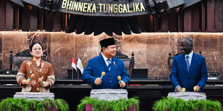 Presiden Prabowo Subianto membuka Konferensi Parlemen Negara Islam ke-19 di Gedung Nusantara MPR/DPR/DPD RI, Jakarta, Rabu (14/05/2025).(Presidenri)