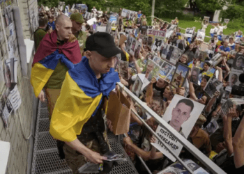 Serangan Drone Terbesar Sepanjang Perang: Rusia Lancarkan 500 Drone ke Ukraina Saat Upaya Damai Masih Buntu