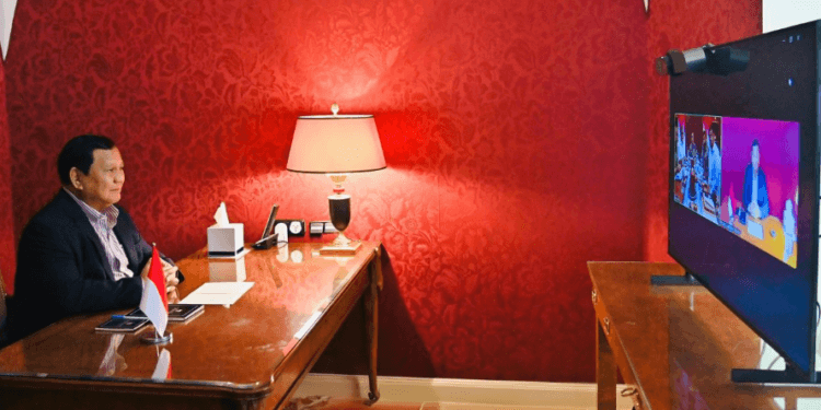 Presiden Prabowo Subianto memimpin rapat melalui video conference, Selasa, 17 Juni 2025.(Presidenri)