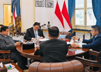 Strategi Cerdas Prabowo: Reformasi Izin Usaha dan Diplomasi Tarif dengan AS Demi Ketahanan Ekonomi Indonesia