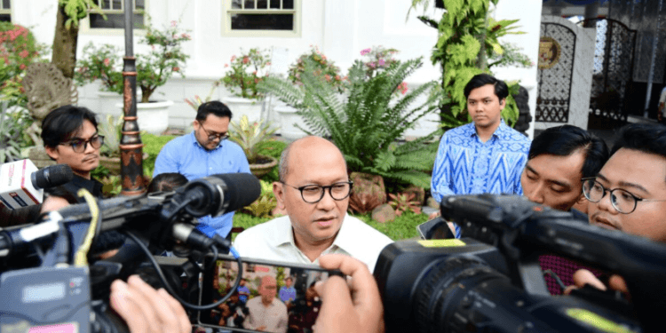 Menteri Investasi dan Hilirisasi/Kepala BKPM, Rosan Roeslani, memberi keterangan pers, Rabu (30/07/2025).(Presidenri)