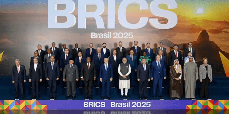 Presiden RI Prabowo Subianto menghadiri rangkaian hari kedua KTT BRICS 2025 pada Senin (07/07/2025) di Museum of Modern Art (MAM), Rio de Janeiro, Brasil.(Presidenri)
