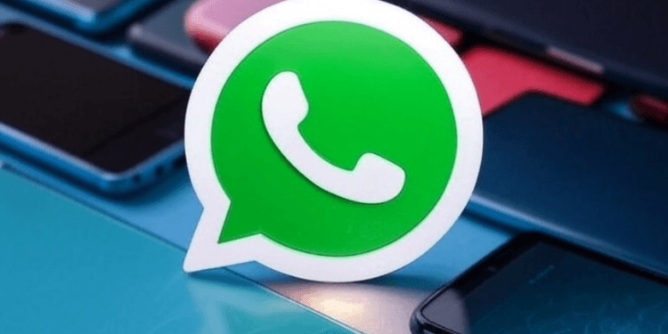 Ilustrasi Whatsapp.(grok)