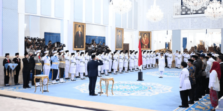 Pengukuhan Paskibraka berlangsung di Istana Negara, Jakarta, Sabtu (16/08/2025).(Presidenri)