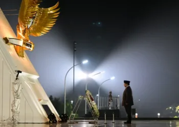 Presiden Prabowo Pimpin Renungan Suci HUT RI ke-80 di TMP Kalibata