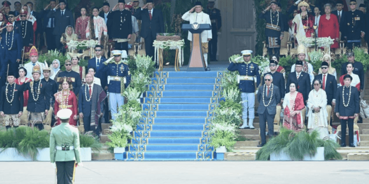 Presiden RI Prabowo Subianto memimpin langsung Upacara Peringatan Detik-Detik Proklamasi Kemerdekaan Republik Indonesia di halaman Istana Merdeka, Jakarta, Minggu (17/08/2025).(Presidenri)