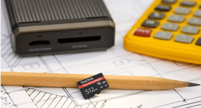 SanDisk 512GB.(Gizmo)