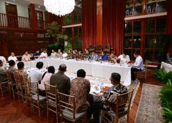 Prabowo Pimpin Rapat di Kertanegara: Fokus Evaluasi MBG hingga Ketahanan Pangan Nasional