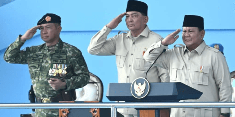 Presiden Prabowo Subianto memimpin Upacara Peringatan HUT ke-80 TNI yang digelar di Lapangan Silang Monumen Nasional (Monas), Jakarta, Minggu (05/10/2025).(Presidenri)