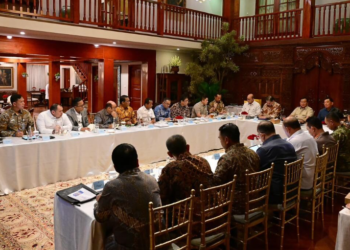 Presiden Prabowo Kumpulkan Menteri Bahas Agenda Besar: Dari Makan Bergizi Gratis hingga Ketahanan Energi