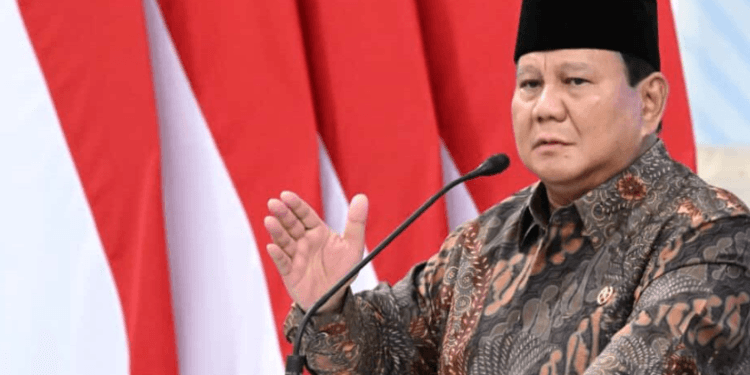 Presiden Prabowo Subianto memimpin Sidang Kabinet Paripurna dalam rangka memperingati satu tahun pemerintahan Kabinet Merah Putih di Istana Negara, Jakarta, pada Senin, 20 Oktober 2025.(Presidenri)