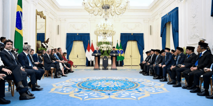 Presiden RI Prabowo Subianto saat keterangan pers bersama Presiden Republik Federasi Brasil, Luiz Inácio Lula da Silva di Istana Merdeka, Jakarta, Kamis, 23 Oktober 2025.(Presidenri)
