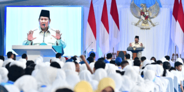 Presiden Prabowo Disambut Meriah di SMPN 4 Bekasi: Guru dan Siswa Antusias Lakukan Program Digitalisasi Pendidikan