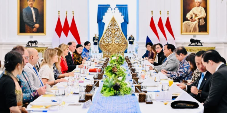 Presiden RI Prabowo Subianto menerima kunjungan Ratu Máxima dari Belanda di Istana Merdeka, Jakarta, pada Kamis, 27 November 2025.(Presidenri)