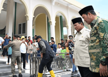 Dari Lokasi Bencana ke Saf Salat Jumat: Prabowo Kirim Pesan Kepemimpinan dan Empati di Aceh Tengah