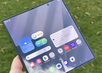 Samsung Buat Kejutan dengan Mempersiapkan Kehadiran Galaxy Z Fold Baru di Luar Fold8!