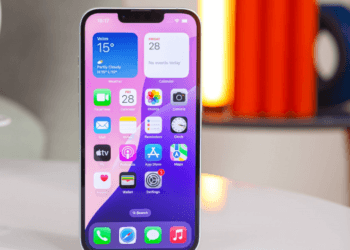 iPhone 18 Pro Siap Melompat Jauh: Layar LTPO+ OLED Canggih Jadi Senjata Baru Apple