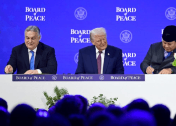 Duduk Sejajar dengan Donald Trump, Presiden Prabowo Subianto Tandatangani Piagam Board of Peace di Davos