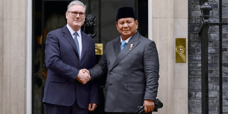 Presiden RI Prabowo Subianto melakukan pertemuan dengan PM Inggris Keir Starmer di Kantor PM Inggris, London, pada Selasa, 20 Januari 2026.(Presidenri)