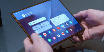 Galaxy Z TriFold: Ambisi Samsung Menciptakan Smartphone Masa Depan yang Berubah Menjadi Tablet 10 Inci