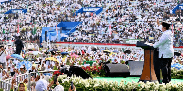 Presiden Prabowo Subianto menyampaikan sambutan pada Mujahadah Kubro Satu Abad NU, pada Minggu, 8 Februari 2026, yang digelar di Stadion Gajayana, Kota Malang, Provinsi Jawa Timur.(Presidenri)