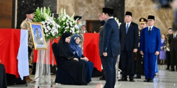 Presiden Prabowo Beri Penghormatan Terakhir untuk Tiga Pahlawan Perdamaian Dunia yang Gugur di Lebanon