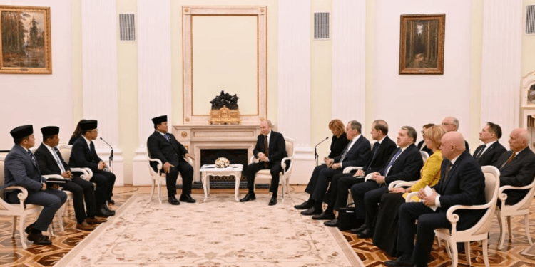 Presiden RI Prabowo Subianto, menggelar pertemuan dengan Presiden Federasi Rusia, Vladimir Putin, di Istana Kremlin pada Senin, 13 April 2026.(Presidenri)