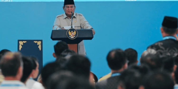 Presiden Prabowo Subianto melakukan groundbreaking proyek hilirisasi nasional tahap II di Refinery Unit IV Cilacap, Jawa Tengah, pada Rabu, 29 April 2026.(Presidenri)