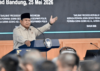 Presiden Prabowo Cetak Sejarah di Bandung: Ribuan Perwira TNI-Polri Dapat Pembekalan Langsung dari Presiden Aktif