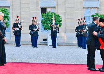 Presiden Macron Jamu Presiden Prabowo dalam Jamuan Kenegaraan di Istana Élysée