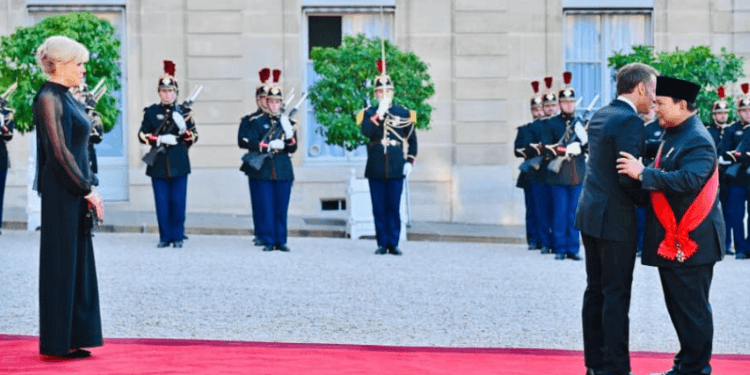 Presiden Prabowo Subianto menghadiri jamuan santap malam kenegaraan di Salle des Fêtes, Istana Élysée, Paris, pada Kamis, 28 Mei 2026.(Presidenri)