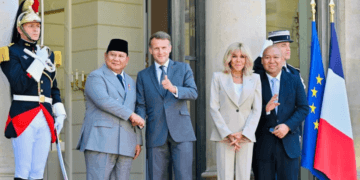 Presiden Prabowo Disambut Macron dan Dikawal 146 Pasukan Berkuda: Hubungan Indonesia-Prancis Makin Strategis