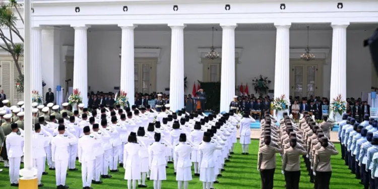 Presiden Prabowo Subianto memimpin Upacara Peringatan Hari Lahir Pancasila tahun 2026 yang digelar di Gedung Pancasila, Kementerian Luar Negeri, Jakarta, pada Senin, 1 Juni 2026.(Presidenri)