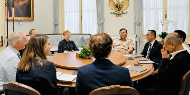 Presiden Prabowo Subianto menerima delegasi Imperial College London di Istana Merdeka, Jakarta, pada Senin, 22 Juni 2026.(Presidenri)