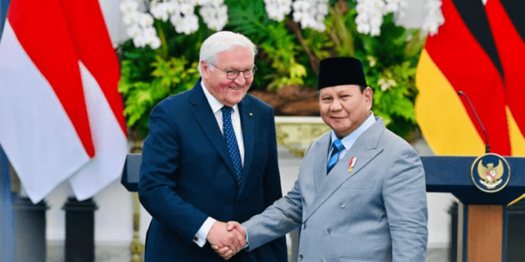 Presiden Prabowo dalam keterangan pers bersama usai pertemuan dengan Presiden Steinmeier di Istana Merdeka, Jakarta, Senin, 15 Juni 2026.(Presidenri)