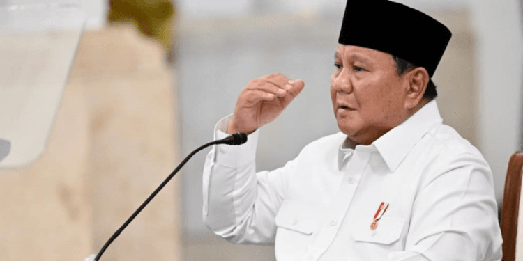 Presiden Prabowo Subianto menyampaikan taklimat pada Sidang Kabinet Paripurna (SKP) yang digelar di Istana Negara, Jakarta pada Senin, 20 Juli 2026.(Presidenri)