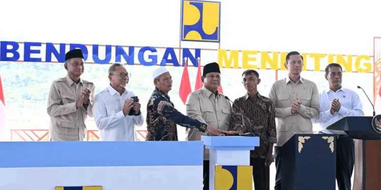 Presiden Prabowo Subianto meresmikan lima bendungan yang dipusatkan di Bendungan Meninting, Kabupaten Lombok, Nusa Tenggara Barat (NTB), pada Jumat, 10 Juli 2026.(Presidenri)