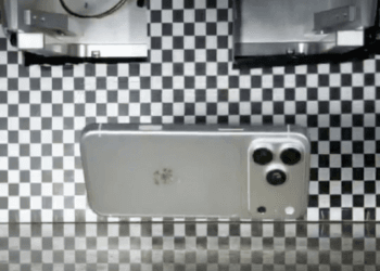 iPhone 18 Pro Gegerkan Dunia Teknologi: Video Uji Jatuh Beredar Jauh Sebelum Peluncuran Resmi