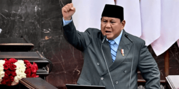 Siapkan Pusat Finansial Internasional hingga Giant Sea Wall: Prabowo Ungkap Tiga Proyek Besar Transformasi Indonesia