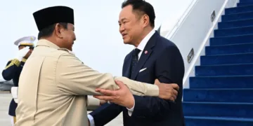 Prabowo Antar Langsung PM Thailand hingga Tangga Pesawat, Momen Hangat Penutup Kunjungan Resmi Perkuat Kemitraan Dua Negara