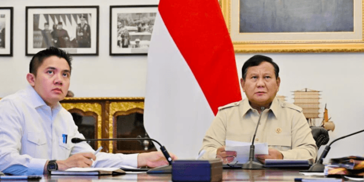 Presiden Prabowo Subianto secara hybrid memimpin rapat terbatas di Istana Merdeka, Jakarta, Senin, 7 September 2026.(Presidenri)