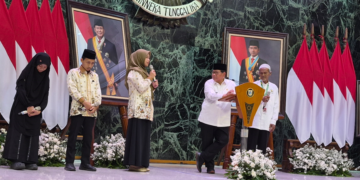 Gubernur Pramono Anung Berangkatkan 48 Jamaah Umroh: Marbot Masjid dan Juara MTQ Nasional 2026