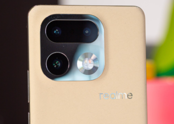 HP Realme dengan Kamera 200MP dan Baterai 8.700 mAh Bocor, OnePlus 16R Ikut Terseret