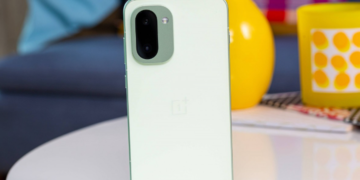 HP Realme dengan Kamera 200MP dan Baterai 8.700 mAh Bocor, OnePlus 16R Ikut Terseret