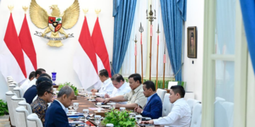 Presiden Prabowo Terima Laporan Ekonomi: Pemerintah Siapkan Belanja APBN Rp1.300 Triliun untuk Pacu Pertumbuhan